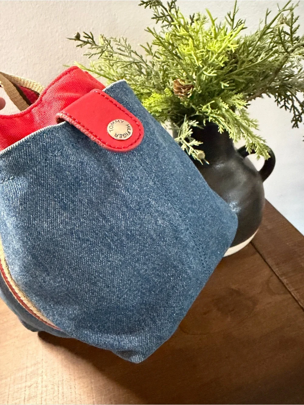 Tommy Hilfiger Y2K Vintage Satchel & Pouch